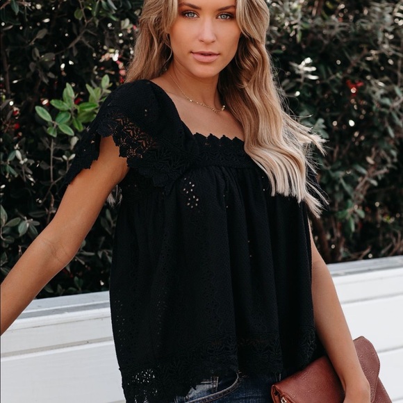 Eyelet top - Picture 2 of 5